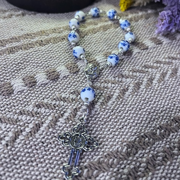 New, Beautiful handmade one decade rosary - Picture 6 of 8